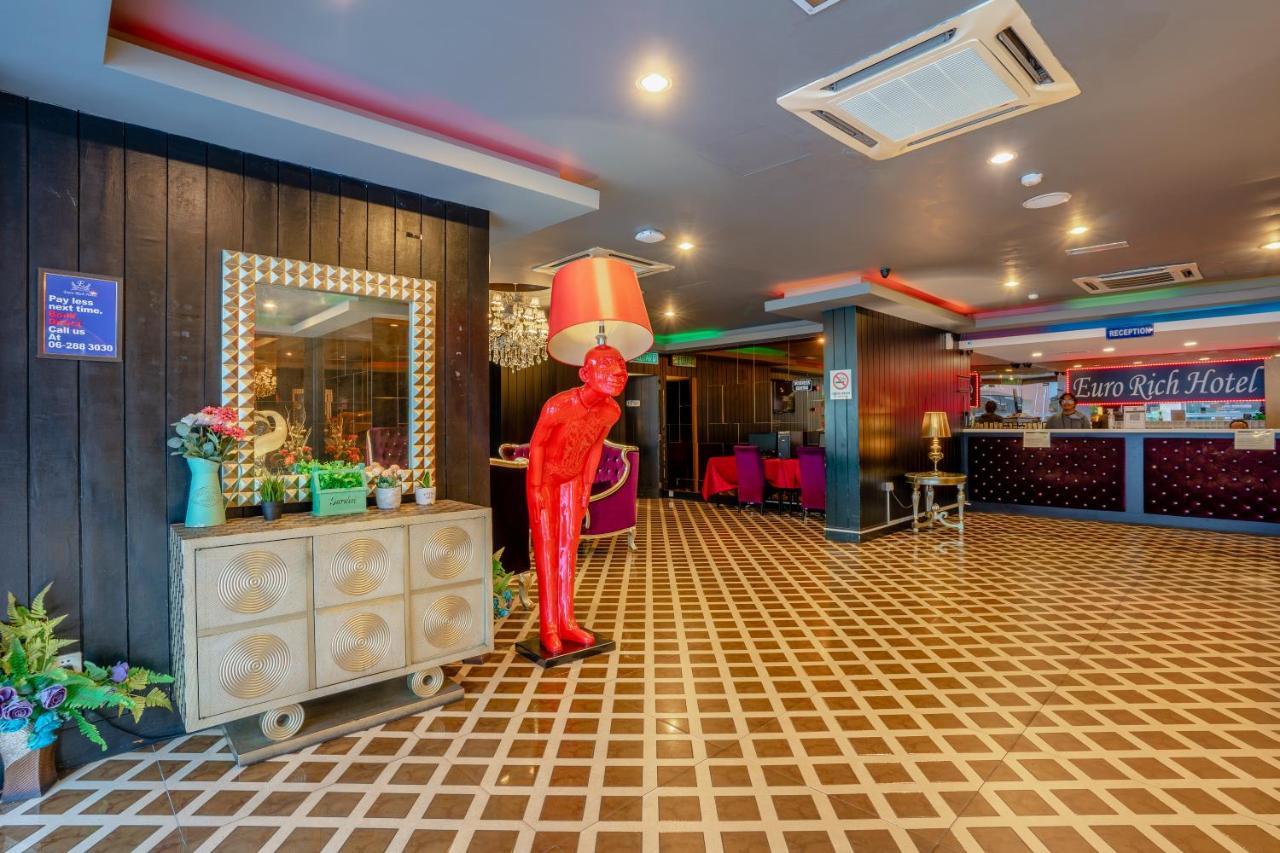 ยูโร ริช โฮเต็ล เมลลาก้า Hotel Malacca ภายนอก รูปภาพ